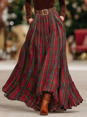 Set maglietta a maniche lunghe con scollo a V in pizzo e gonna a quadri rossa