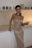 Vestido Halter “Sereia Dourada”
