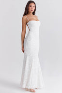 Tied Allure – Rückenfreies schmales Kleid