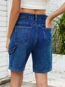 Calções de ganga urbanos da moda para o verão