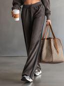 Off-shoulder cropped sweatshirt- og sweatpants-sæt