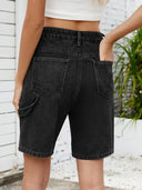 Calções de ganga urbanos da moda para o verão