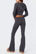 Ensemble top court froncé et pantalon évasé