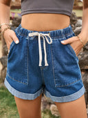 Jeansshorts mit Kordelzug und umgeschlagenem Saum