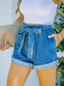 Shorts de mezclilla ajustados con cintura elástica y lazo
