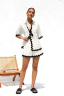 Set Cardigan Semplice con Cuciture Ondulate