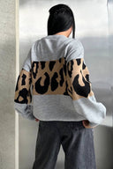 Retro Leopar Desenli Renk Bloklu Kazak