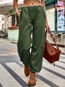 Pantaloni cargo jogger a vita con coulisse e vestibilità ampia