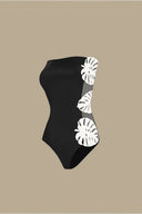 Costume da bagno senza spalline con ritagli e motivo patchwork a foglie