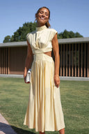Midikleid mit Cut-out, Taschen und Urlaubsmotiv