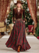 Set maglietta a maniche lunghe con scollo a V in pizzo e gonna a quadri rossa