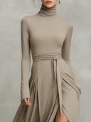 Abito midi elegante da donna con maniche lunghe, in maglia elasticizzata valorizzante la figura