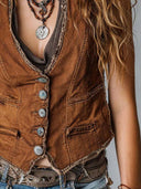 Gilet in denim caramello lavato con cuciture e bottoni in ottone
