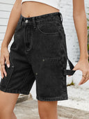Calções de ganga urbanos da moda para o verão