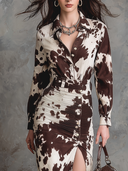 Vestido Midi com Estampa Vintage de Vaca
