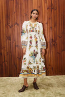 Robe minimaliste en lin coupe trapèze