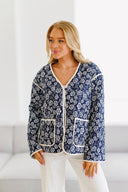 Veste matelassée imprimée Jayla - Bleu marine/Crème