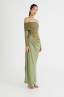 Abito lungo Lillian in mesh trasparente con spalle scoperte