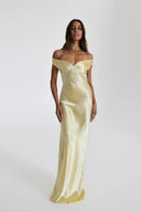 Rochie maxi din satin cu umerii goi
