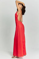 Mono marrón con cuello halter Radiante