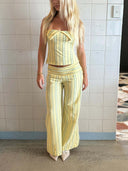 Conjunto de Pantalones con Rayas Atemporales