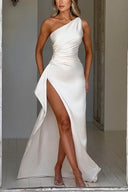 Maxikleid aus Satin mit Schlitz