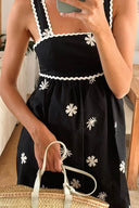 Vestido com alças e estampado floral