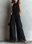 Conjunto de Colete Preto em Algodão-linho Sintético com Decote Halter e Calças de Perna Larga com Renda e Cinta para Amarrar