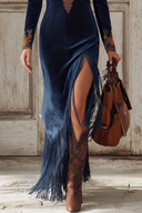 Ethnische Stickerei Marineblaues Kunstwildleder-Maxikleid mit Schlitz und Quasten