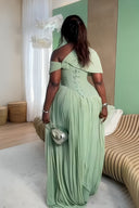 Vestido largo de gasa verde menta fruncido