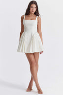 Vestido Mini Debby com Laço, Costas Nuas