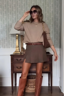 Conjunto de Suéter de Punto Acogedor y Minifalda Plisada