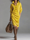 Robe en maille ample à manches longues avec col montant uni