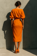 Damen Oranges Oberteil mit halblangen Ärmeln und Midirock Set