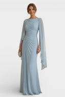 Vestido Maxi Elegante com Mangas Capa Drapadas