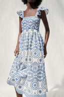 Vestido Midi Maud com Corpete Fruncido e Renda Bordada